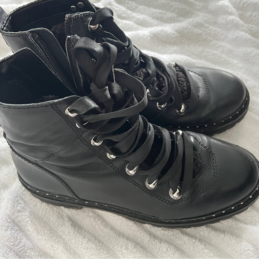 Steve Madden black chunky boots